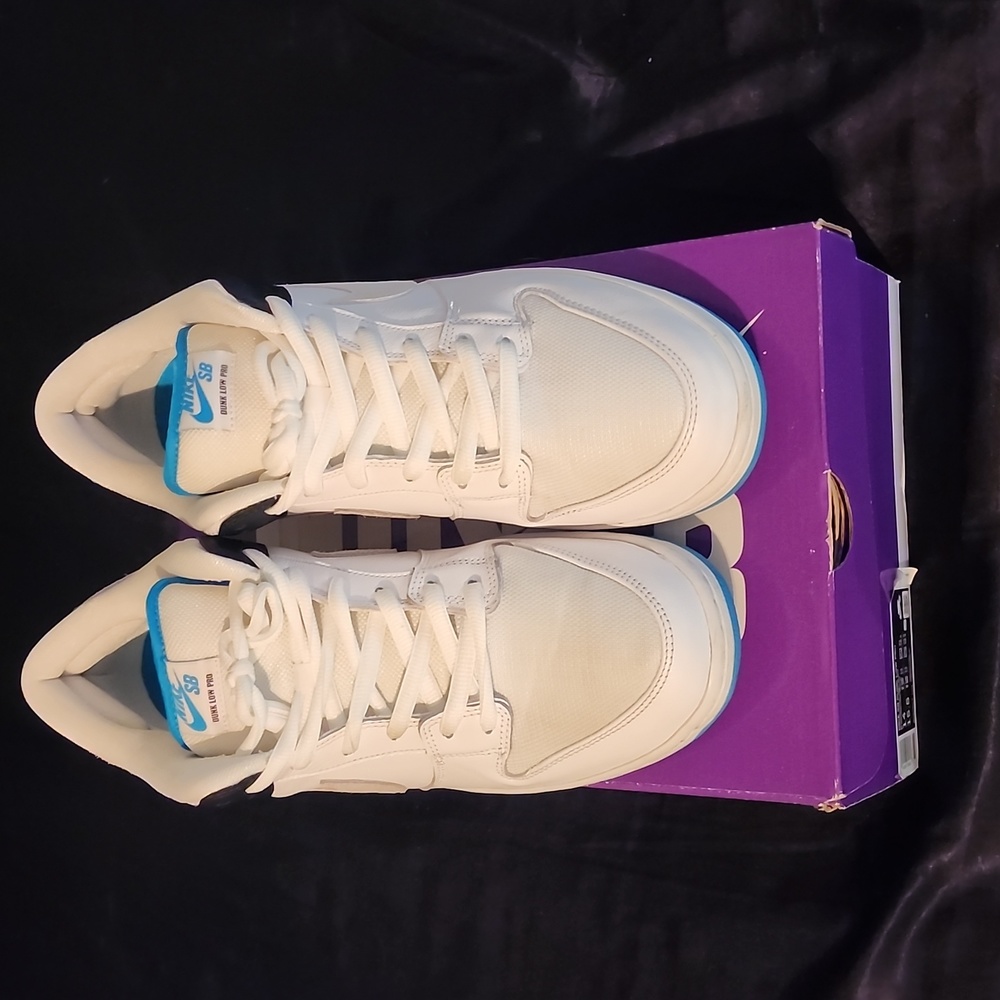 Nike SB Dunk Low Pro Laser Blue